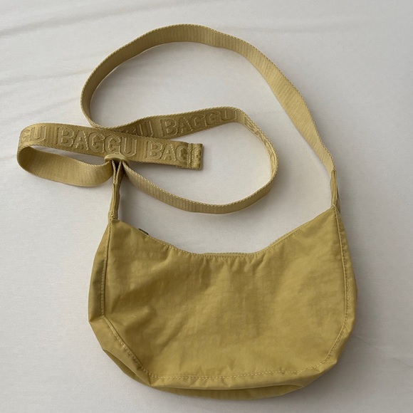 BAGGU Handbags - BAGGU Yellow Shoulder Bag (small)